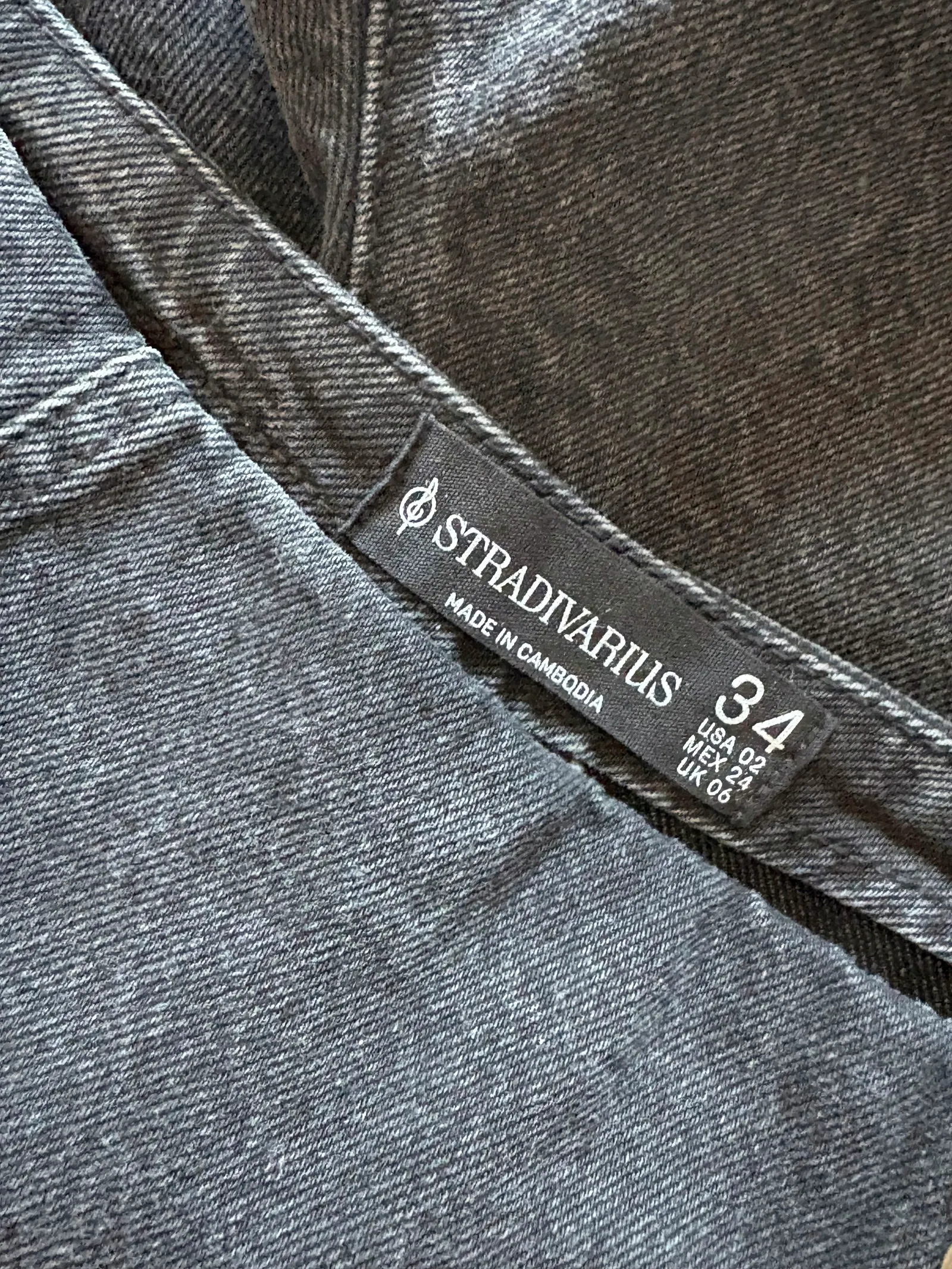 Stradivarius skort